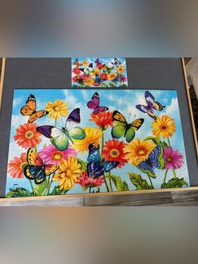 Briarwood Lane 1,000 Pieces Butterfly Puzzle